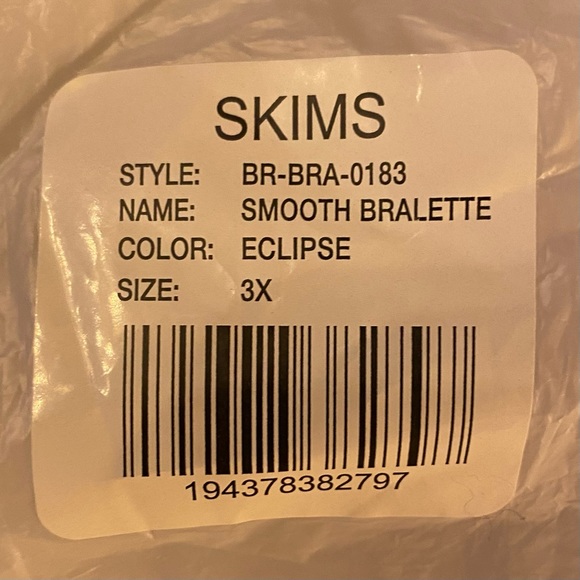 NWT SKIMS Smooth Bralette. Size 3X, Color Eclipse (Black) - Picture 3 of 5
